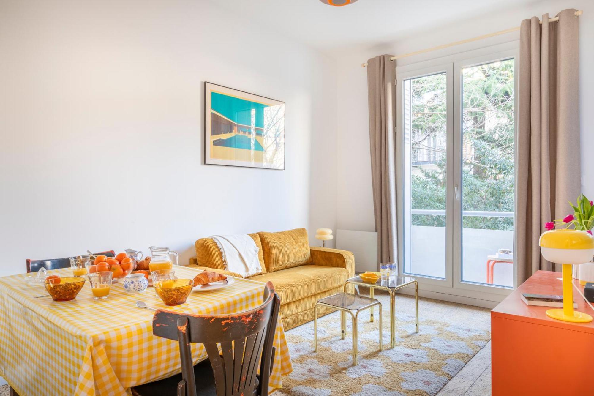 Petit Jaune, T2 Centre Avec Balcon Appartement *