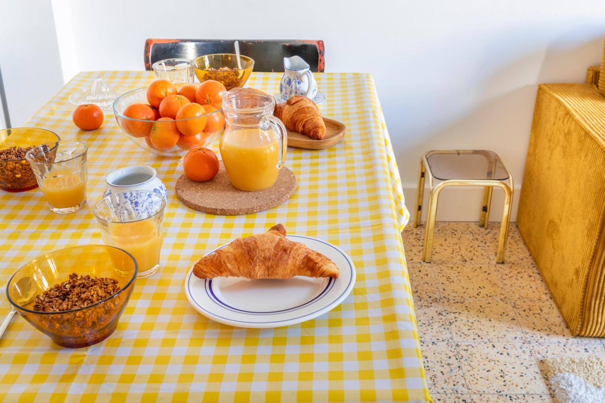 Appartement Petit Jaune, T2 Centre Avec Balcon Marseille